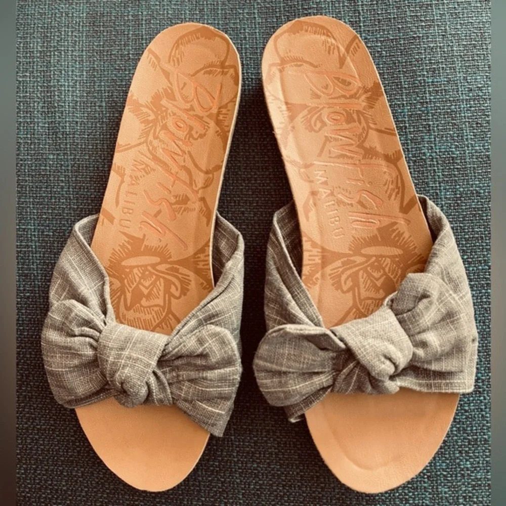 Blowfish Malibu Gray Bowtie Sandal Flats Size 8 - Picture 1 of 7
